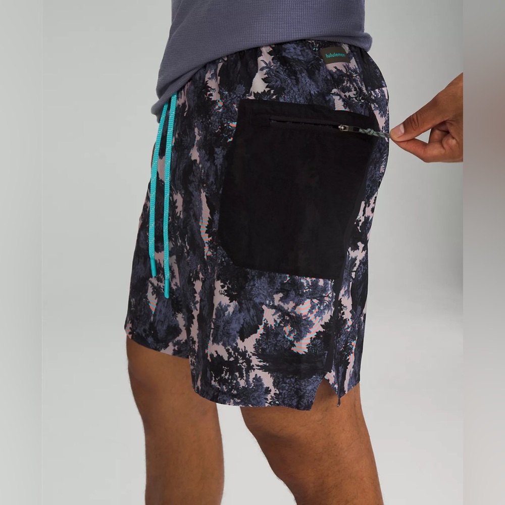 Lululemon Hiking Short 8" - Psychedelic Toile Peri Purple MEDIUM - NWT